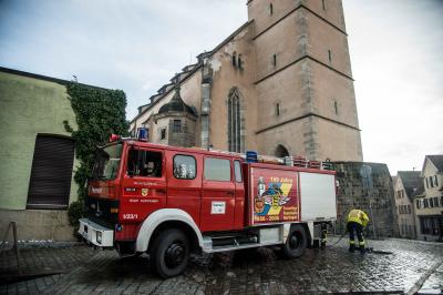 Nuertingen: Huette auf dem Weihnachtsmarkt in Vollbrand